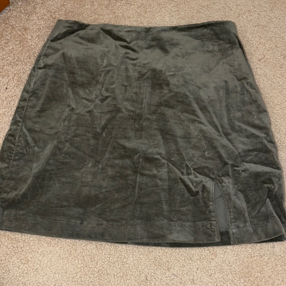 Forever 21 suede skirt with little slit